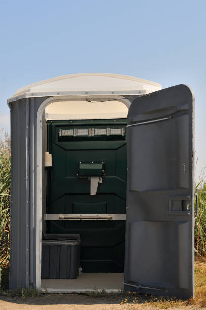 Best Temporary restroom rental  in Florissant, MO
